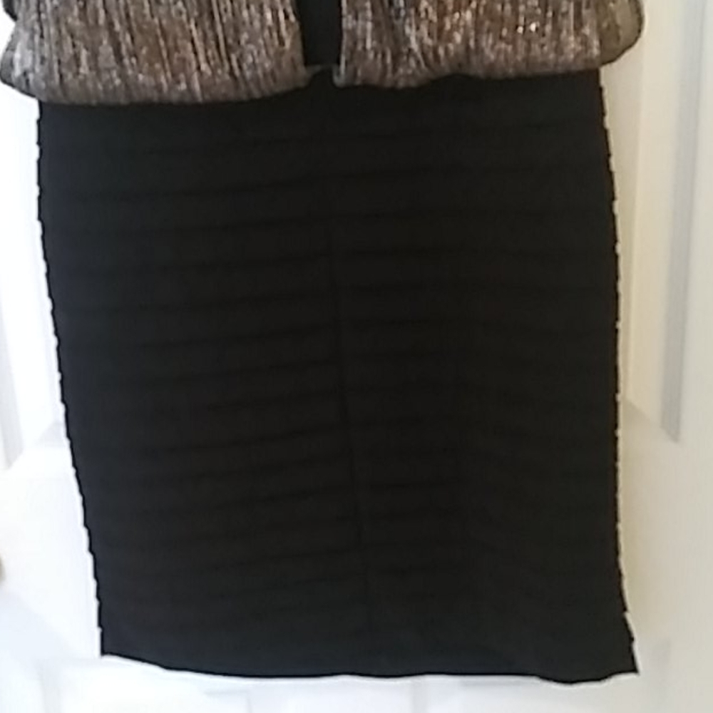Dress - Picture 4 of 4